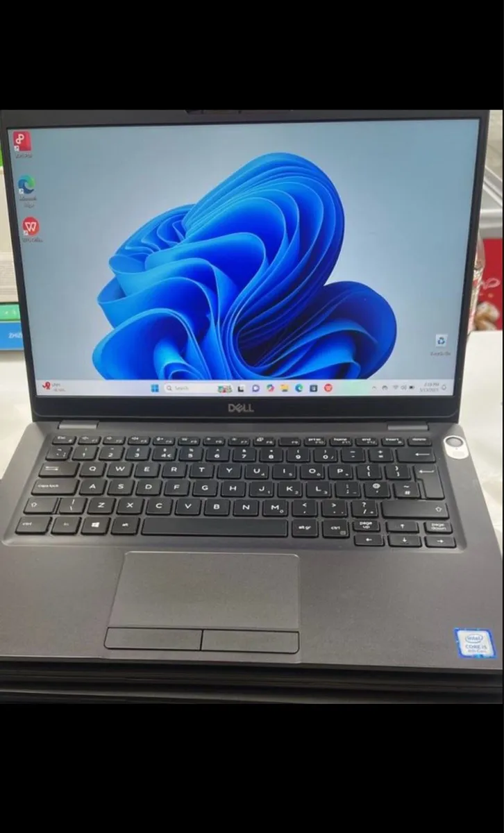 Dell Latitude 5300 touchscreen i5-8th Gen - Image 1
