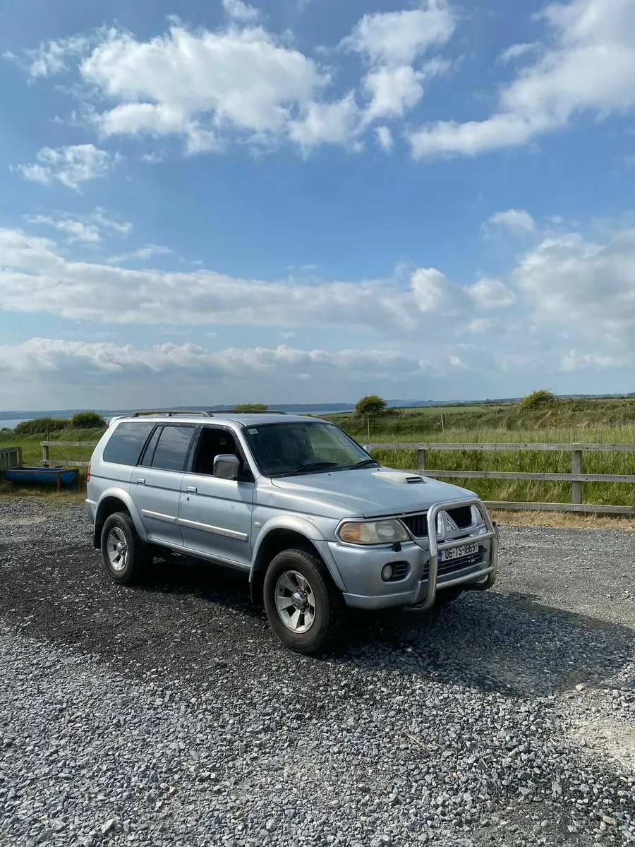 Mitsubishi Pajero 2006 Commercial 5 seater - Image 1