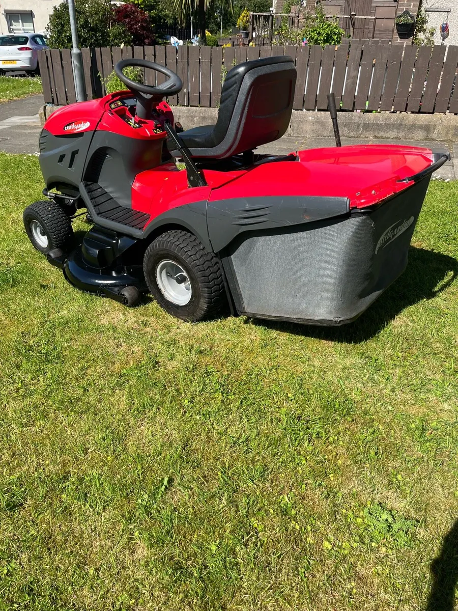 Castlega 50inch petrol ride on lawnmower - Image 3