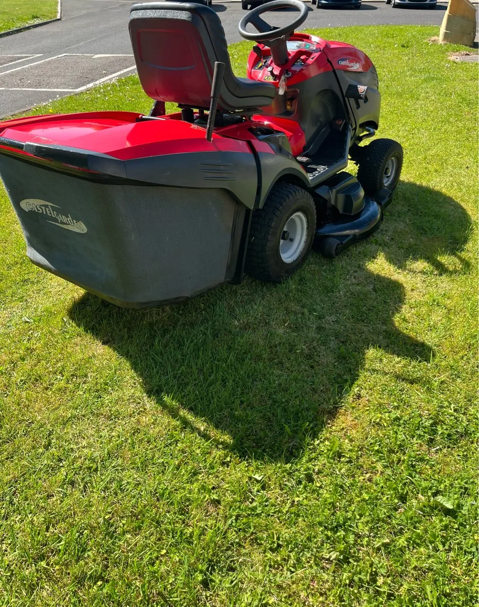 Castlega 50inch petrol ride on lawnmower - Image 4