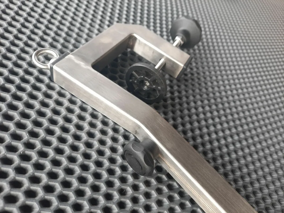 Transducer mount for large transducers , bended . - Image 2