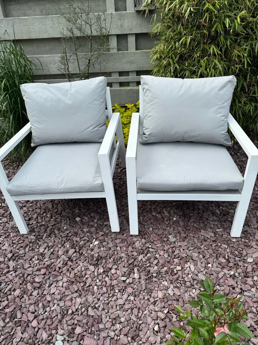 Garden chairs - Image 1