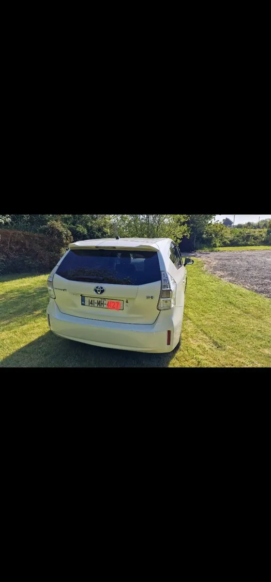 Toyota Prius 2014 - Image 2