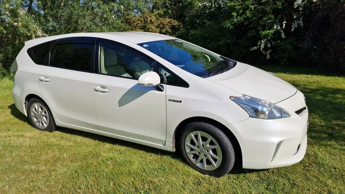 Toyota Prius 2014 - Image 1