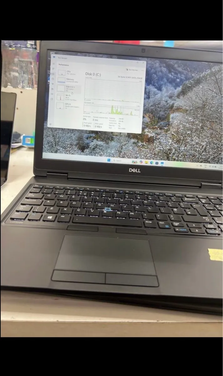 Dell Precision 3530 - Image 3