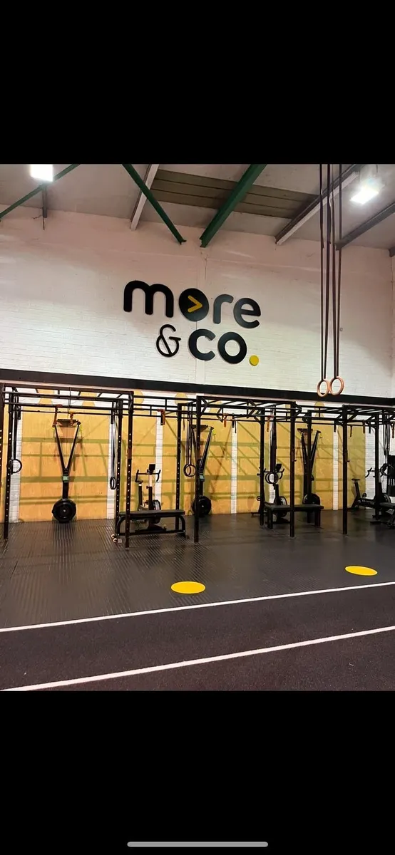 8 Bay Commercial Squat Rack / Fully Loaded - Image 4