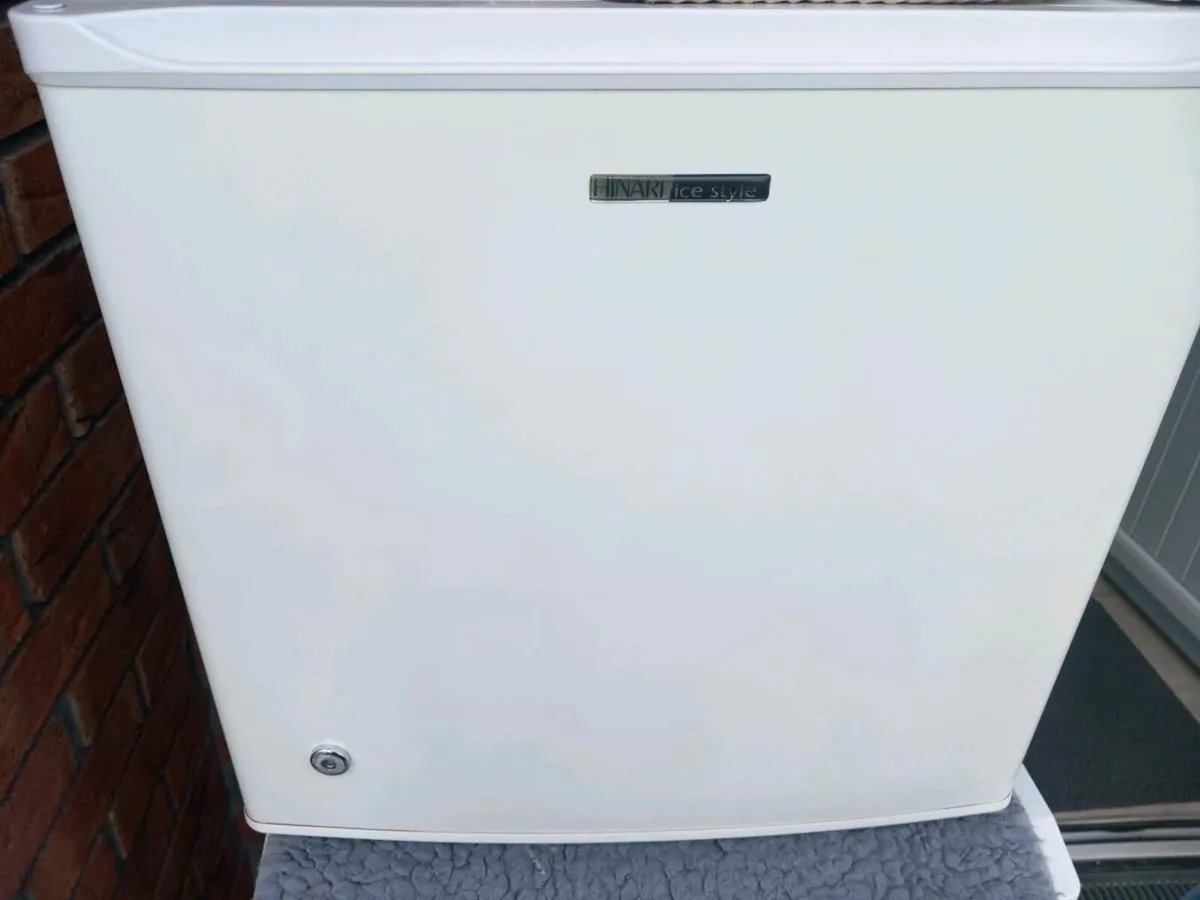 Fridge/freezer - Image 1
