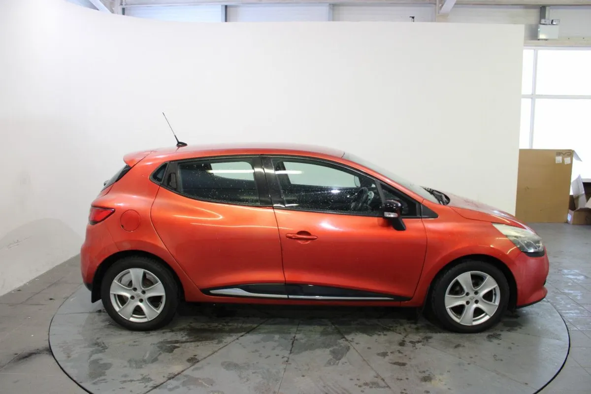Renault Clio 1.2 16V 75 Dynamique - Image 3