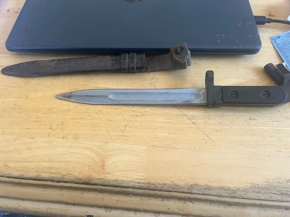 AK 47 bayonet - Image 2