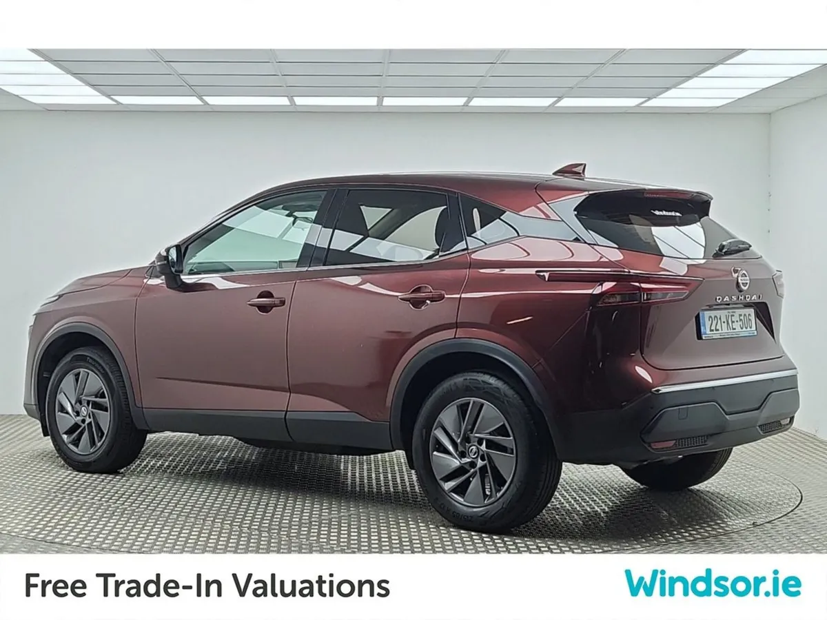 Nissan QASHQAI 1.3 PET Mild Hybrid SV  auto - Image 2