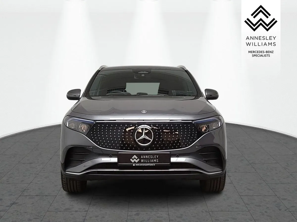 Mercedes-Benz EQA EQA 250  AMG Line Executive - Image 2