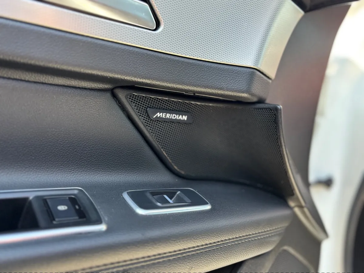 Jaguar XF 2016 - Image 3