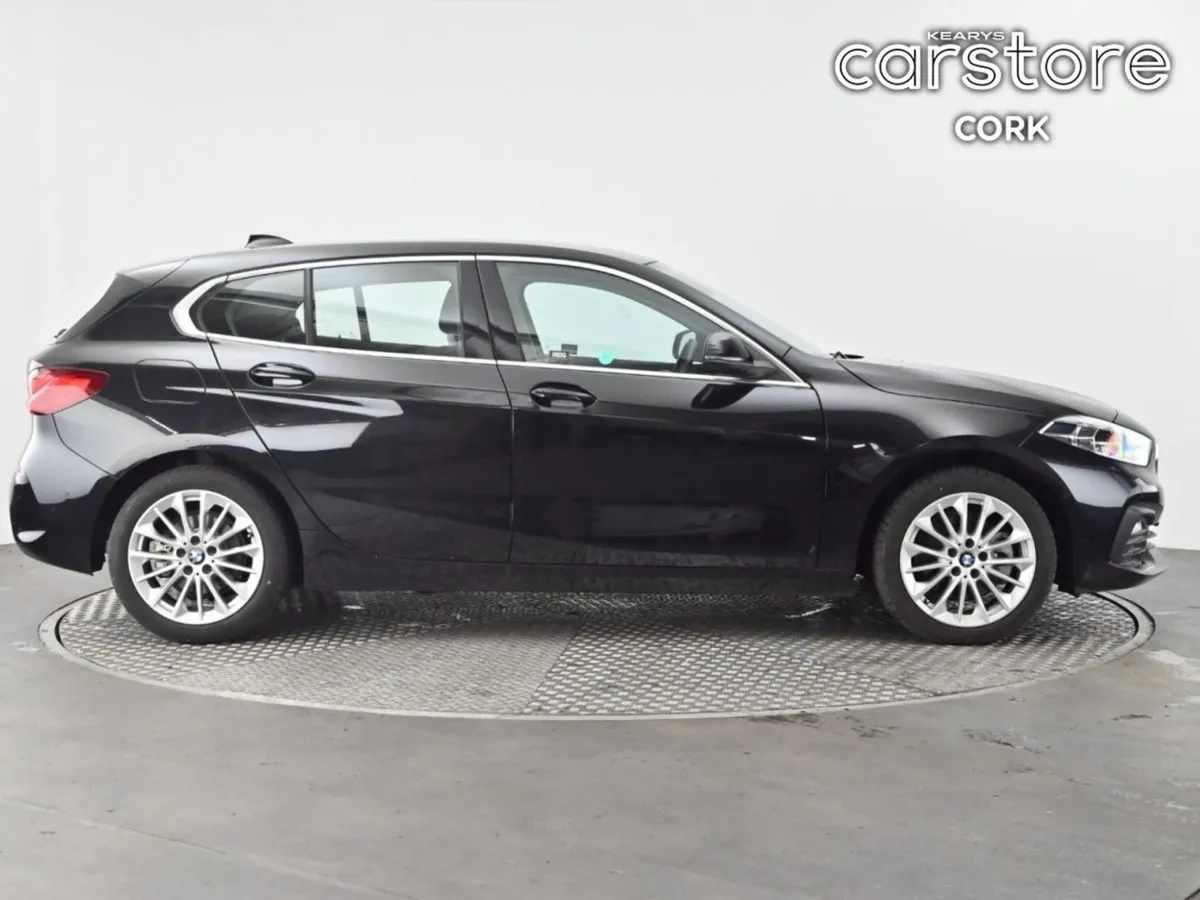 BMW 1 Series 118i Auto - Image 2