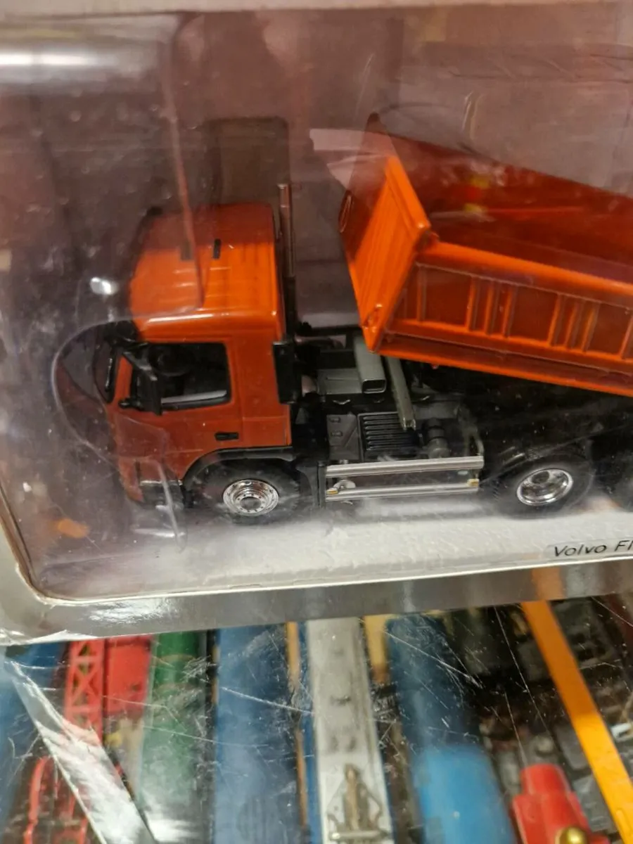 Corgi Motorart Volvo Tipper Truck 1.50 - Image 2