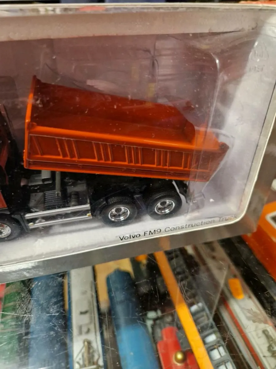 Corgi Motorart Volvo Tipper Truck 1.50 - Image 3