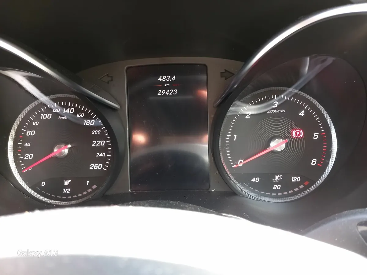 Mercedes-Benz C-Class 2016 - Image 2