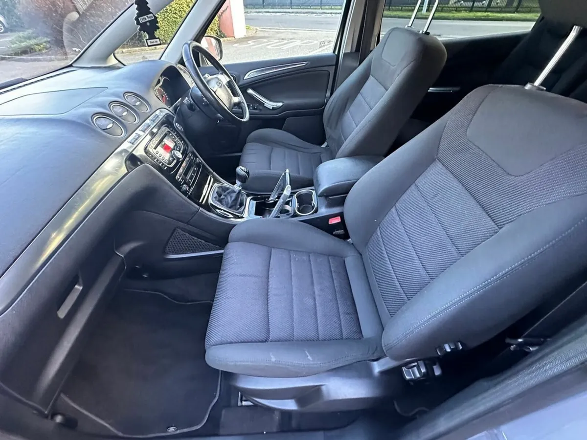 Ford S-Max 2011 - Image 3