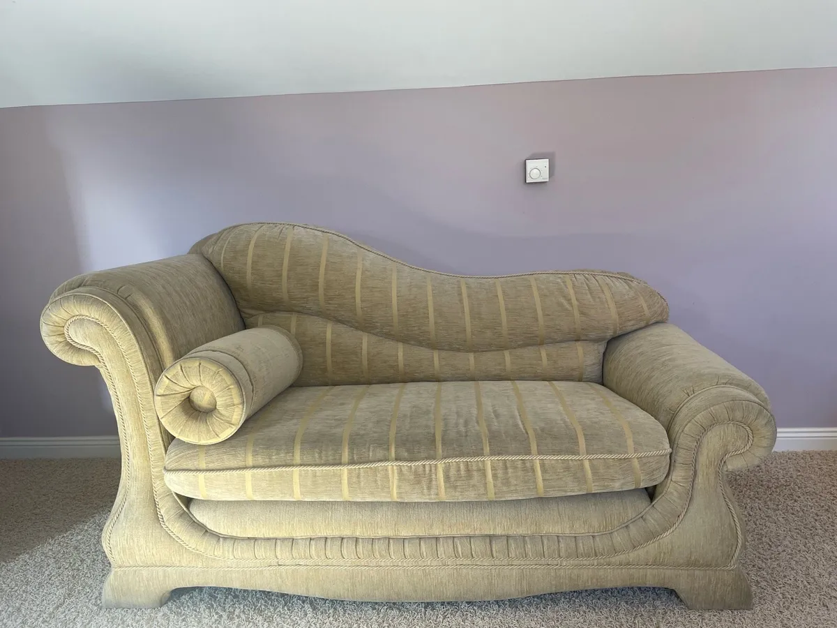 Chaise longue