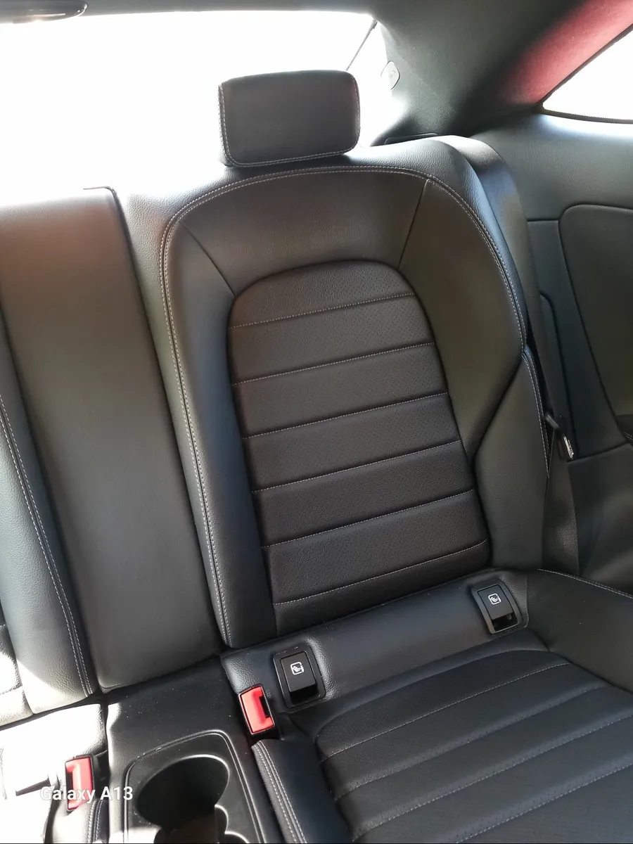 Mercedes-Benz C-Class 2016 - Image 4