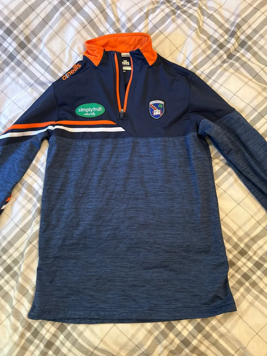 Armagh Half Zip - Image 1
