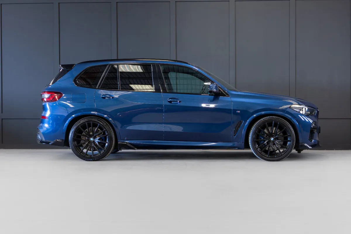 202 BMW X5 X-Drive 45e M-Sport - Image 2