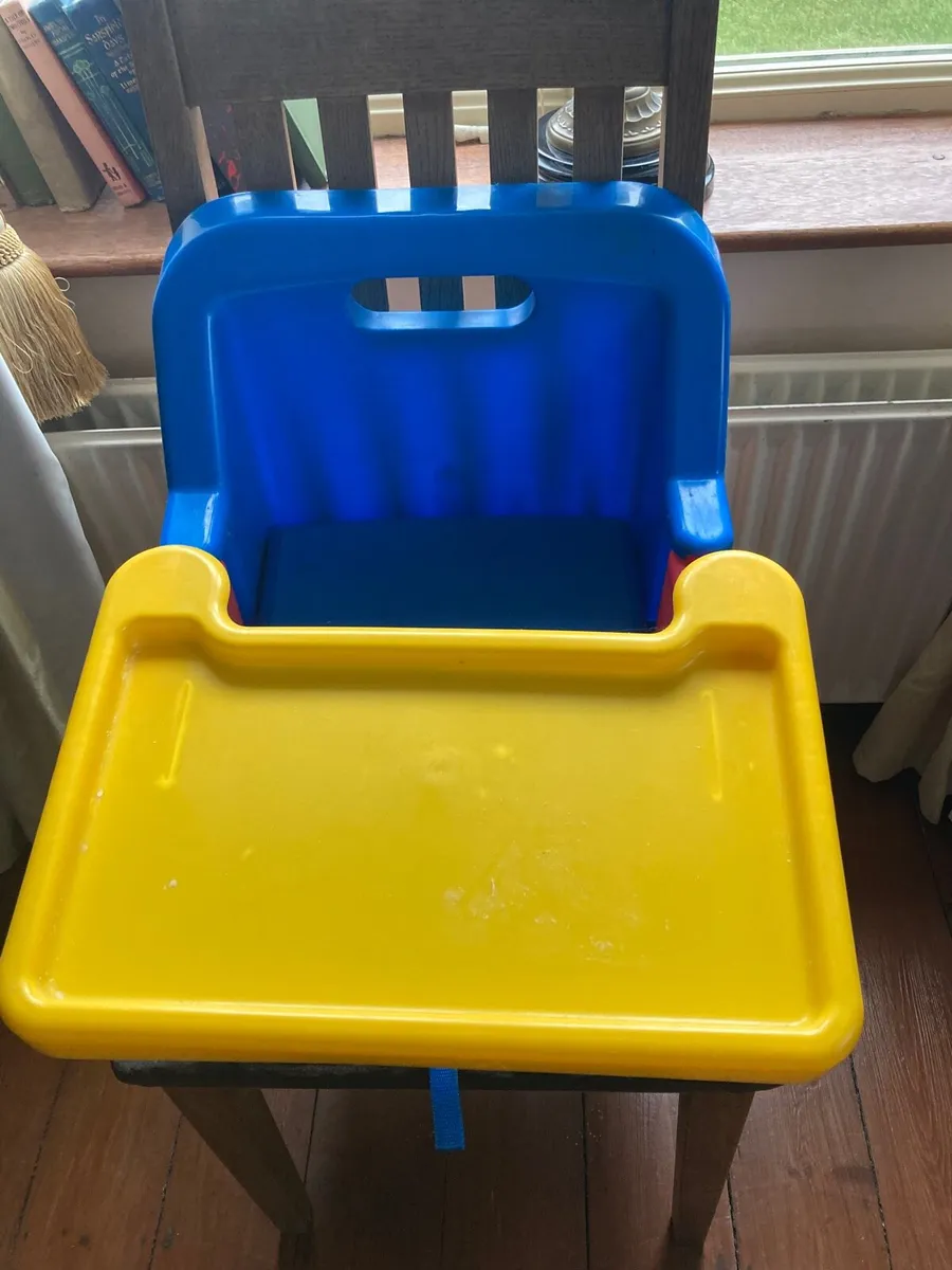 Travel high chair - Image 1