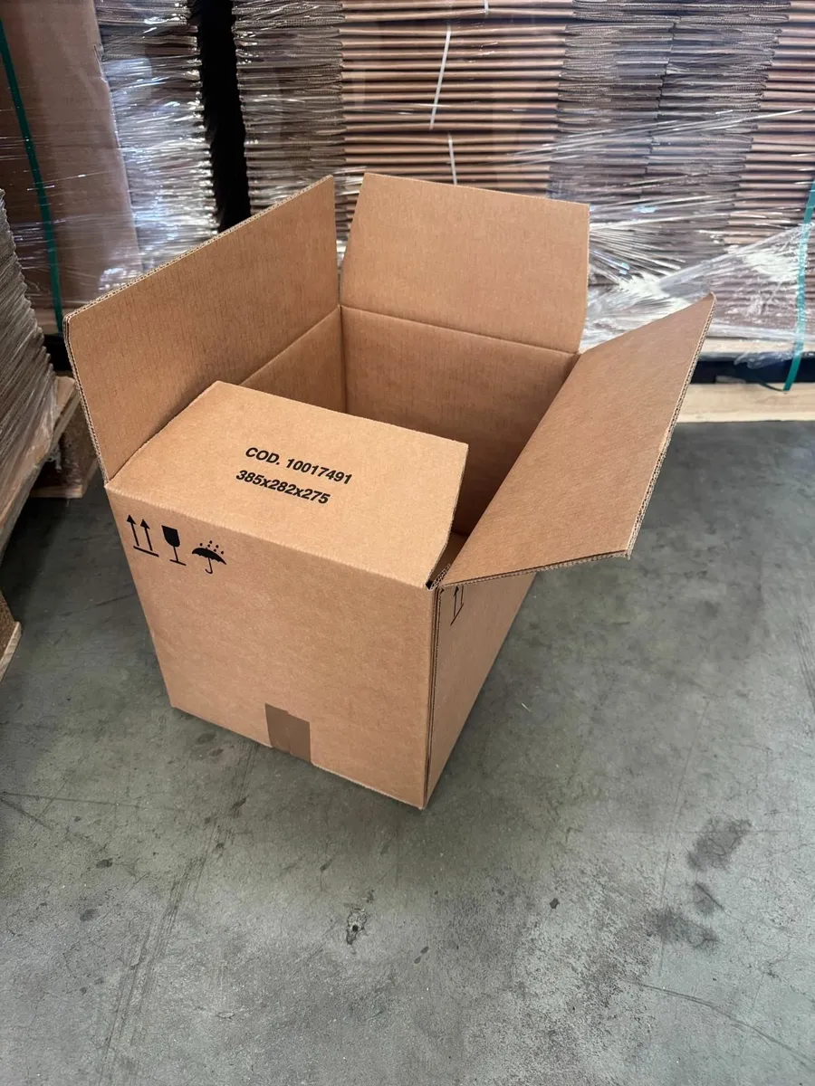 Pallet of 200 cardboard boxes - Image 1