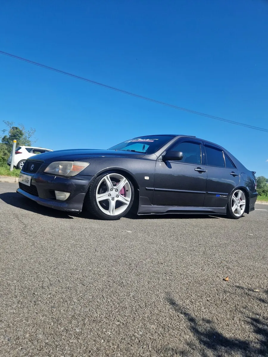 2001 Lexus is200 - Image 4