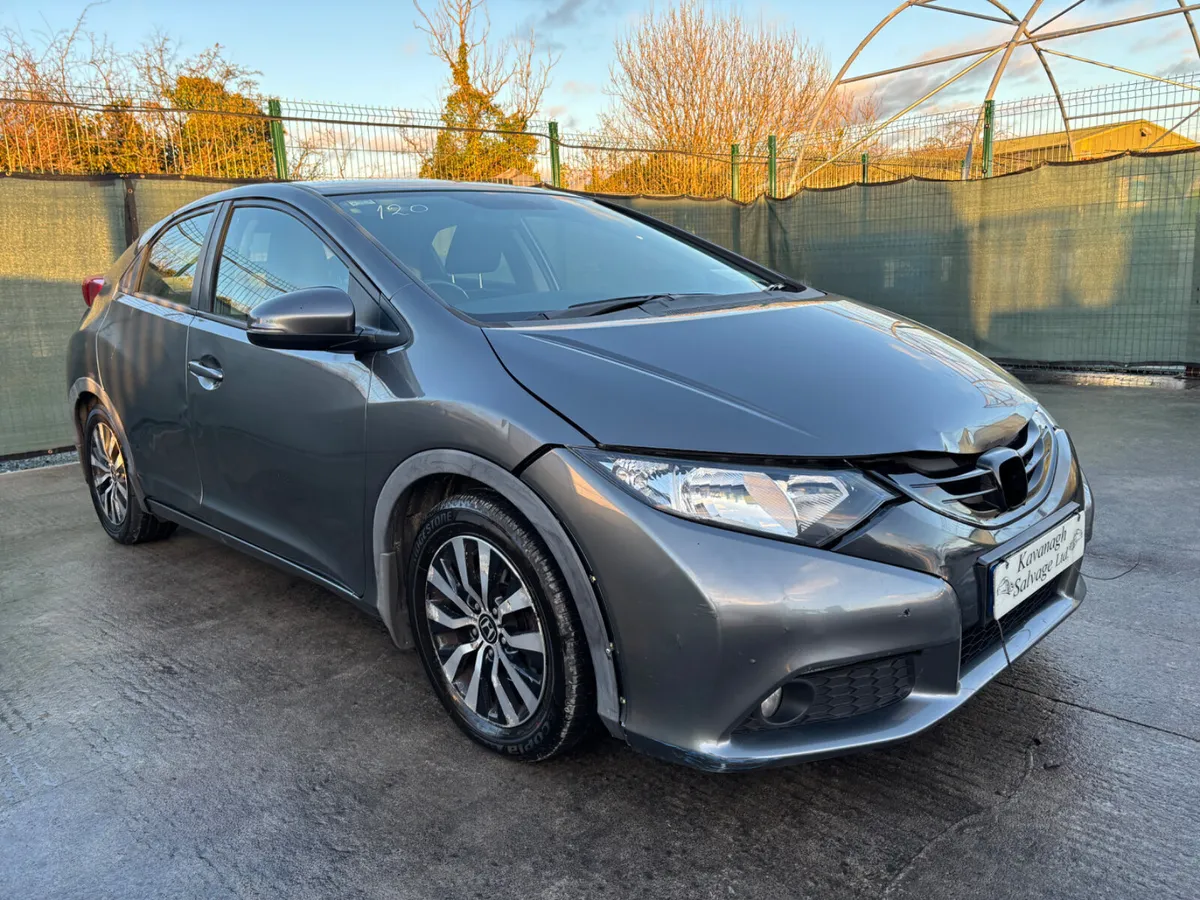 2013 Honda Civic light damage - Image 4