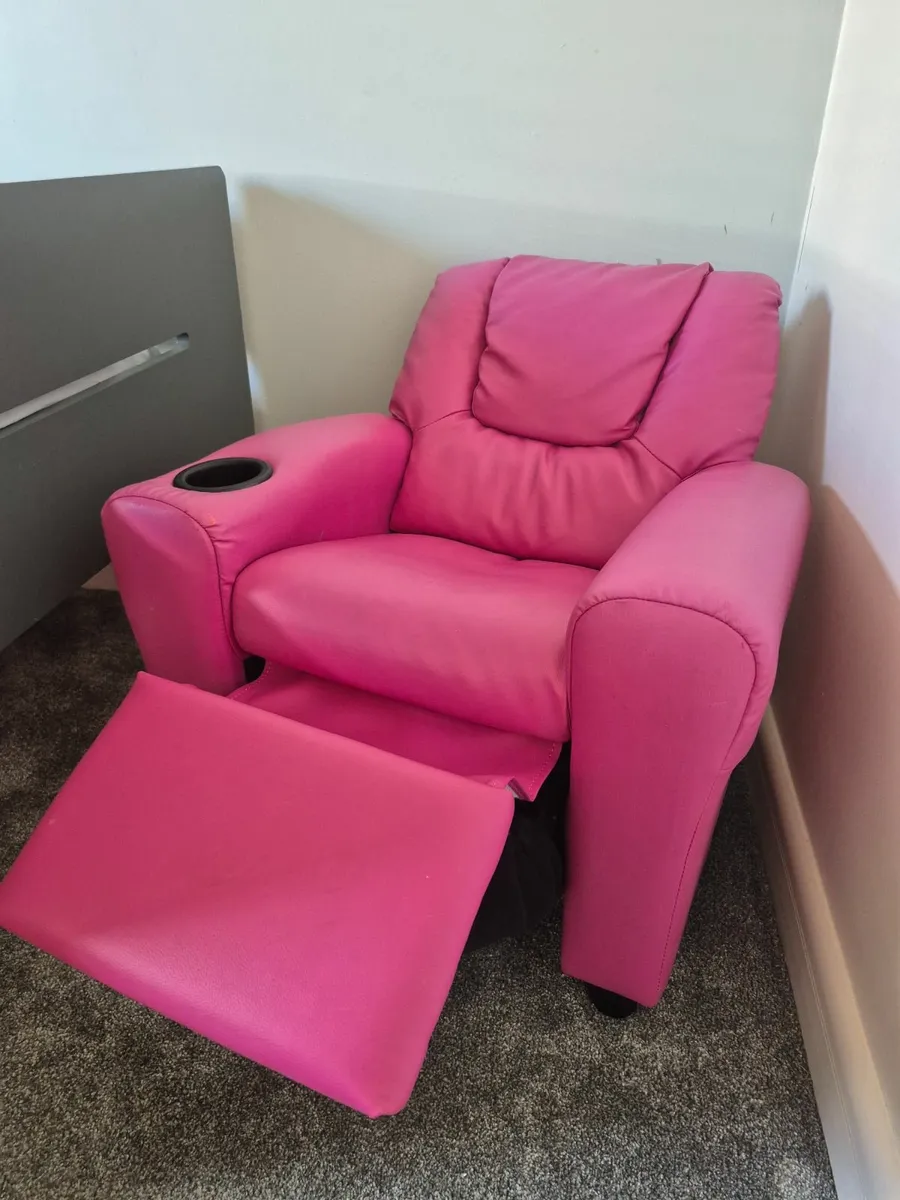 Kids Recliner - Image 1