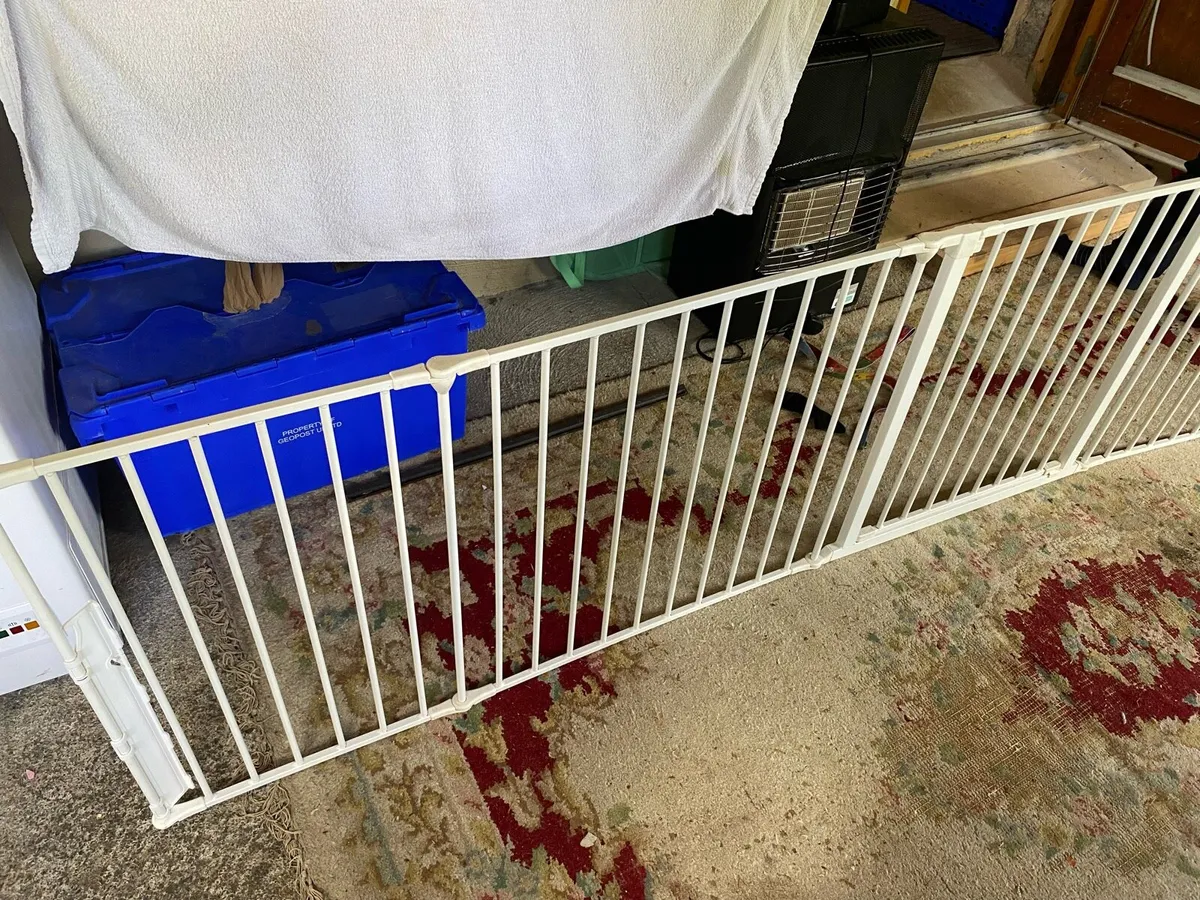 Baby dan fire guard/room divider - Image 1