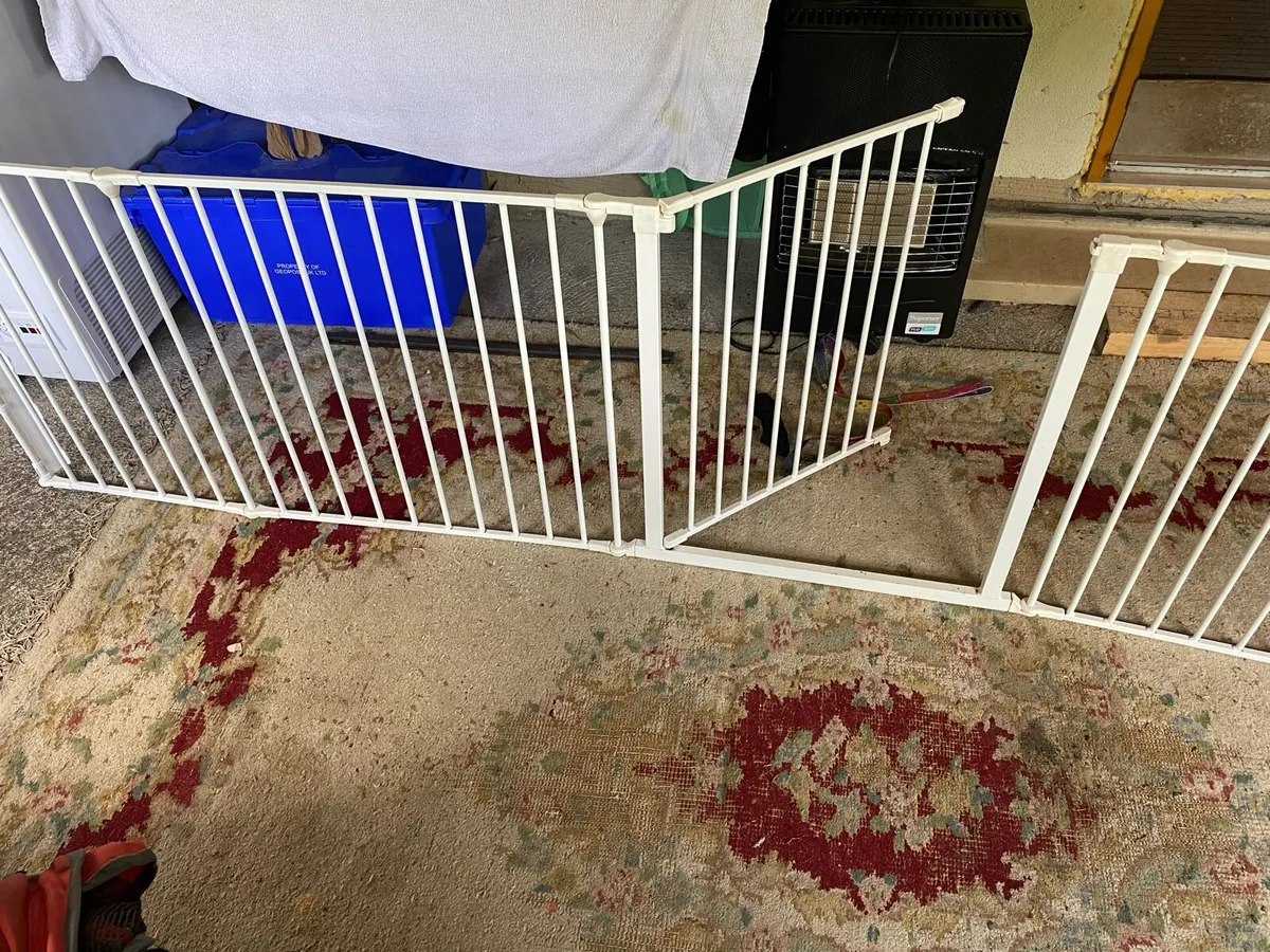 Baby dan fire guard/room divider - Image 2