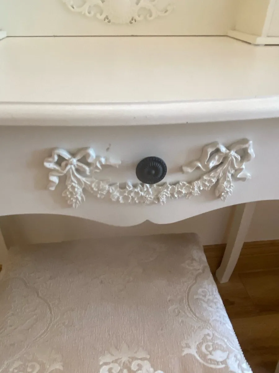 Quality Dressing Table & Stool - Image 3