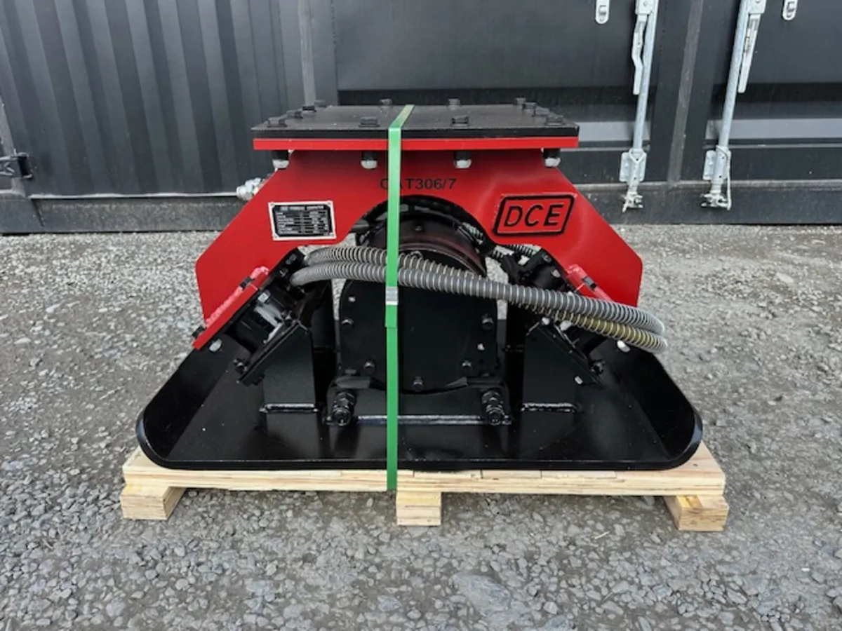Hydraulic Plate Compactor **Online Auction** - Image 1