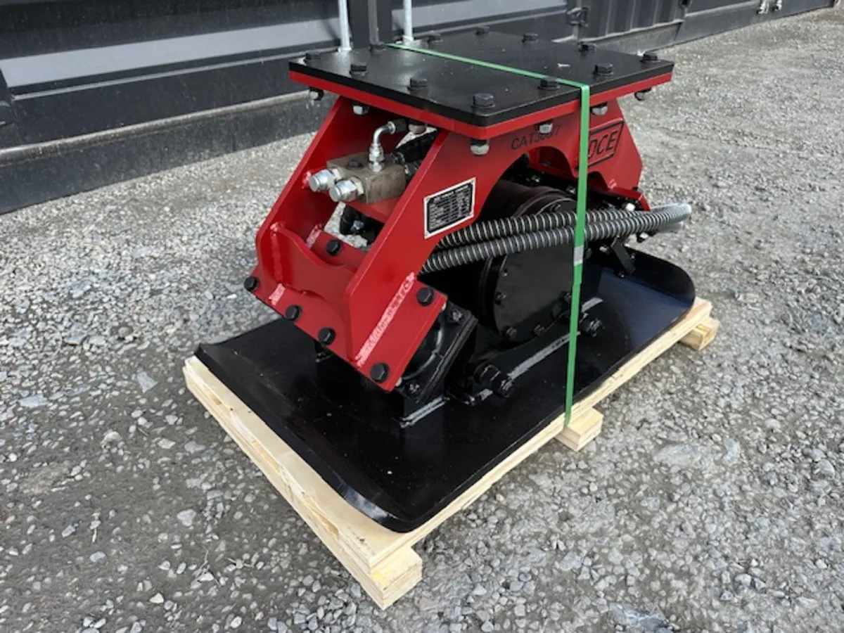 Hydraulic Plate Compactor **Online Auction** - Image 3