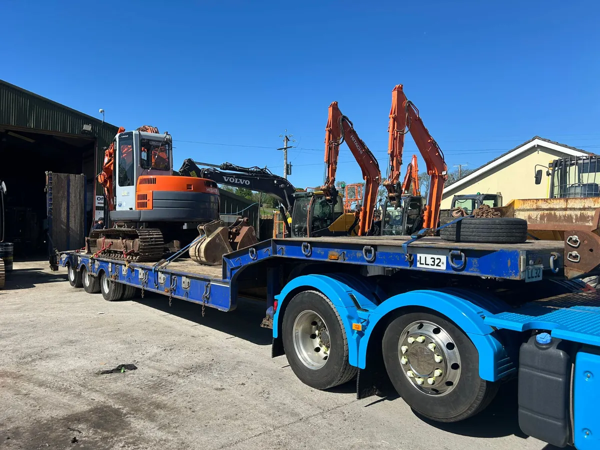MAC 3 axle 45ft low loader Year 2009 - Image 1