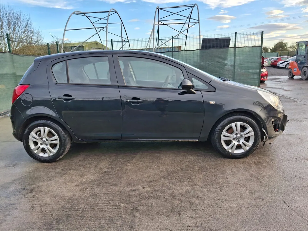 2012 Opel Corsa Light Damage - Image 3