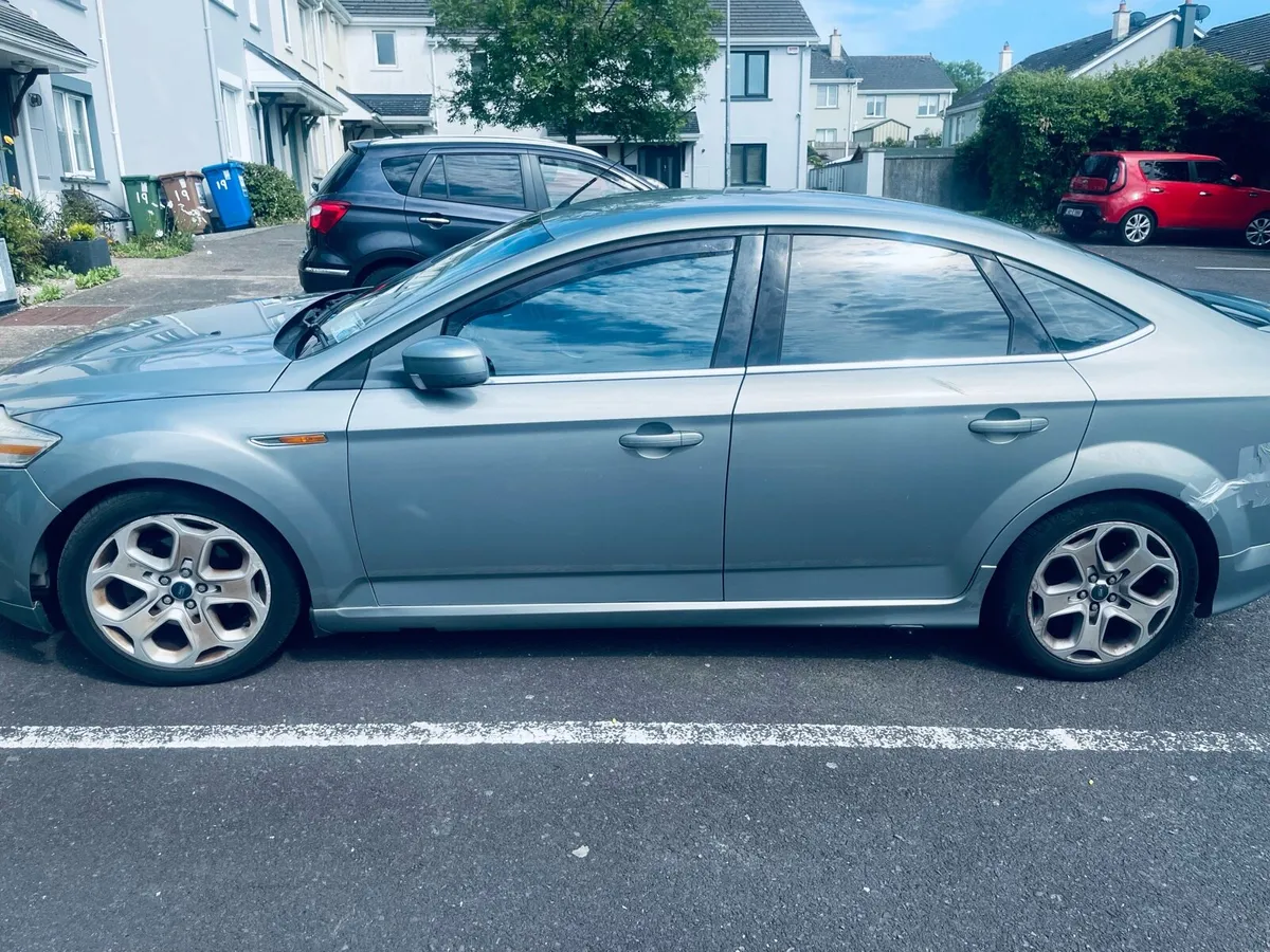 Car - Image 1