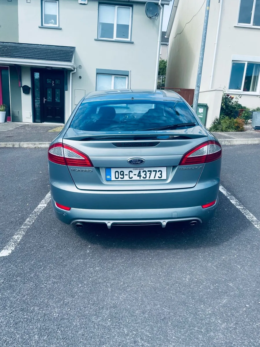 Car - Image 2