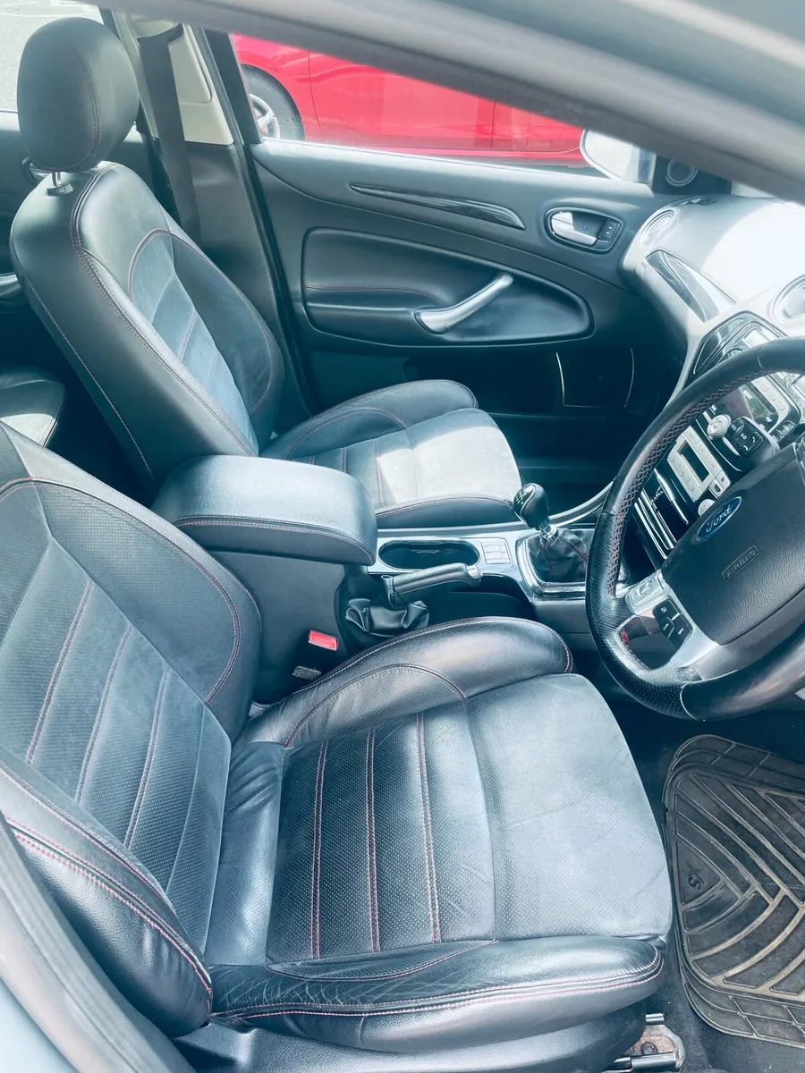 Car - Image 4