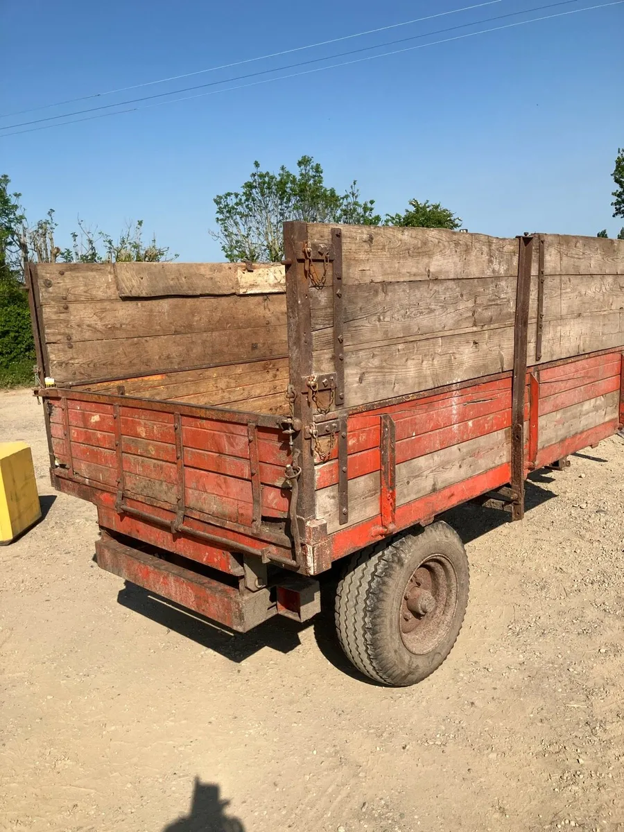 Trailer - Image 2