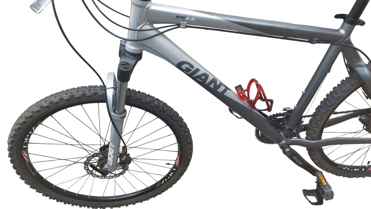 Giant XTC 4.5 Hardtail Mountain Bike - Image 4