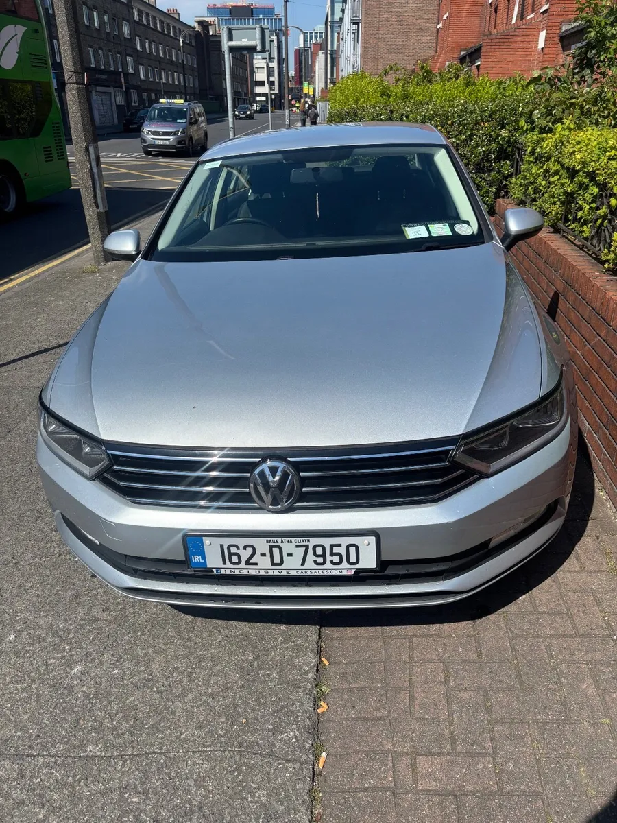 Volkswagen Passat 2016 - Image 1