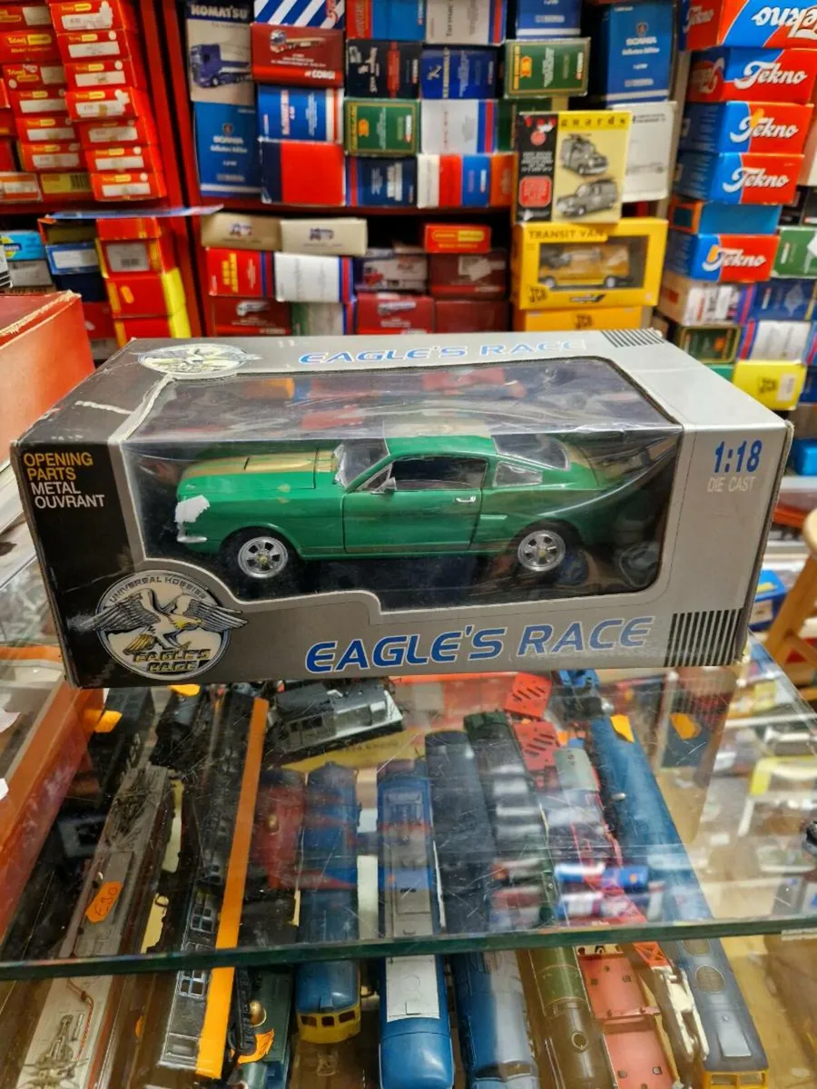 Corgi Universal Hobbies Ford Mustang 1.18 - Image 1