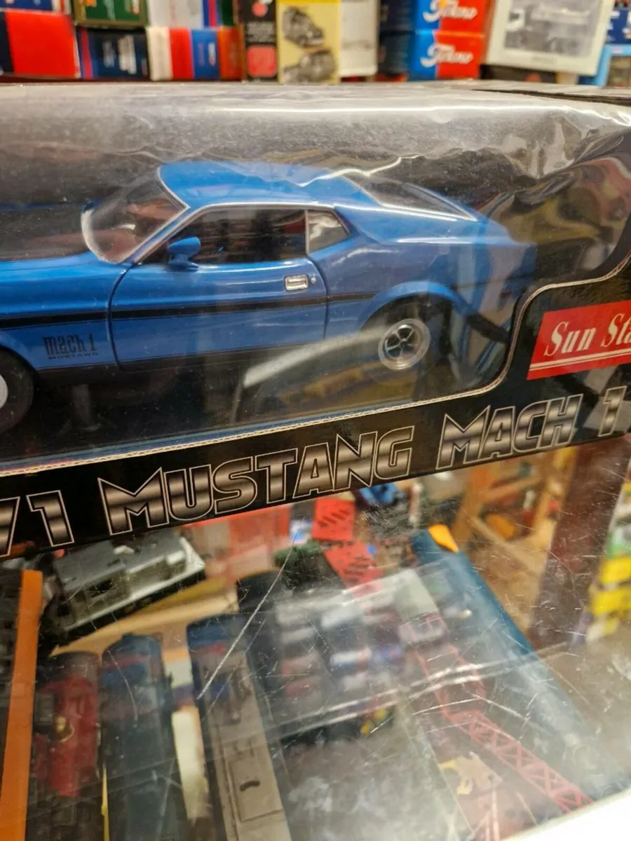 Corgi Sunstar Ford Mustang 1.18 - Image 3