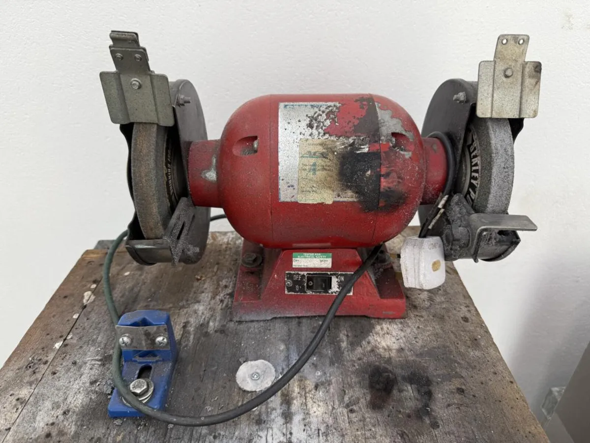 Garage Workshop Equipment **Online Auction** - Image 4