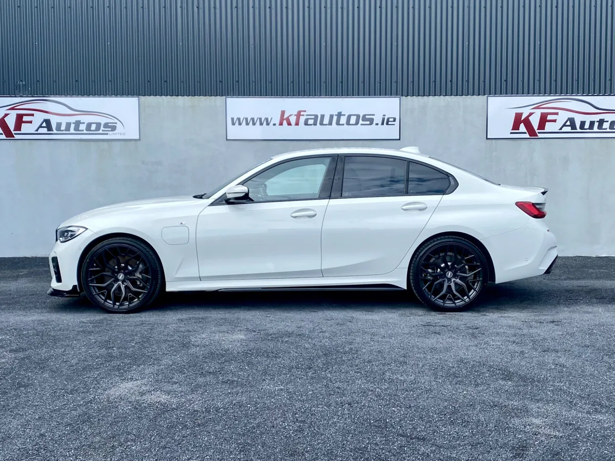BMW 3-Series 330eM-Sport M-Performance Kit & Alloy - Image 4