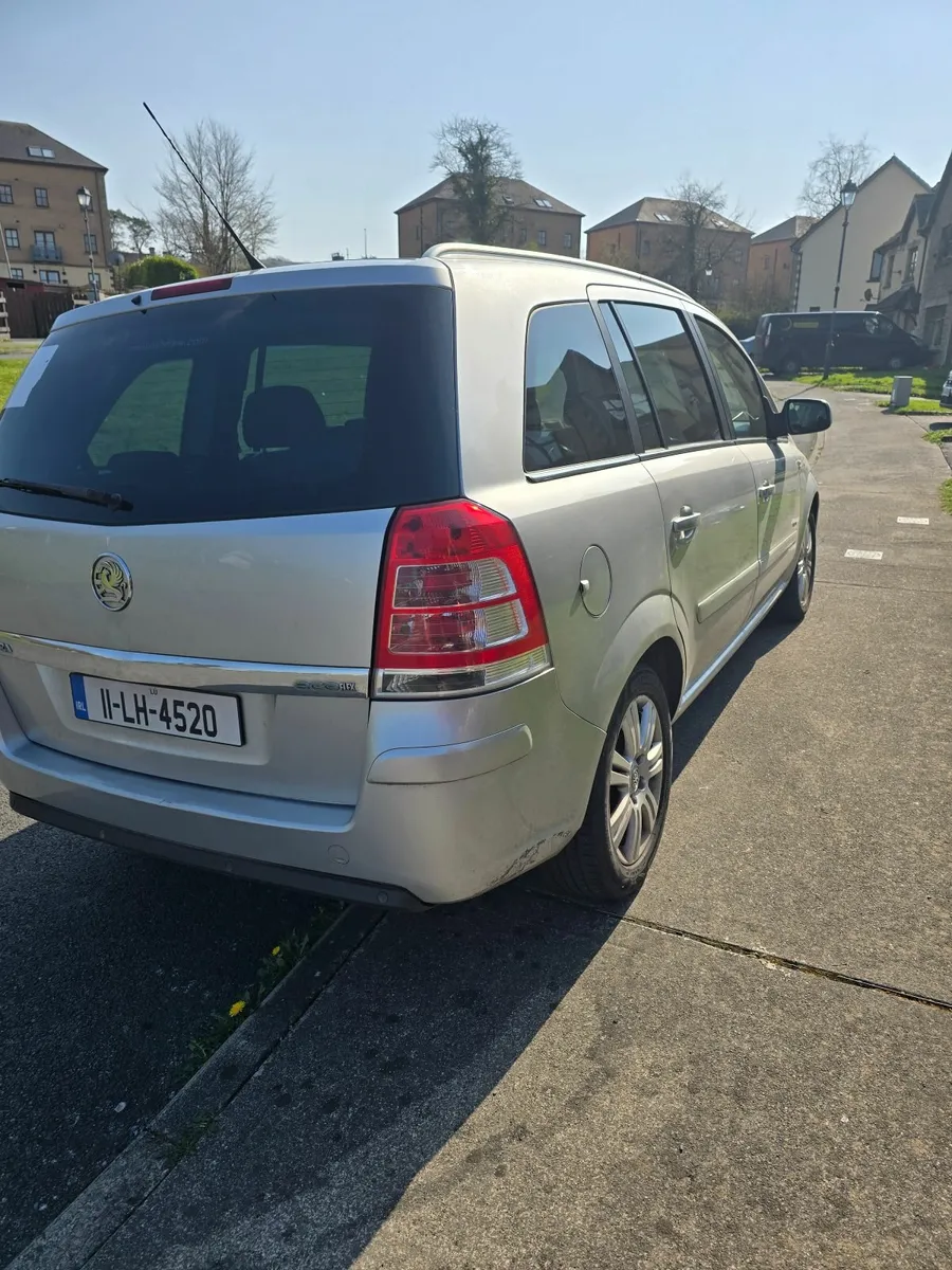 Vauxhall Zafira 2011 - Image 1
