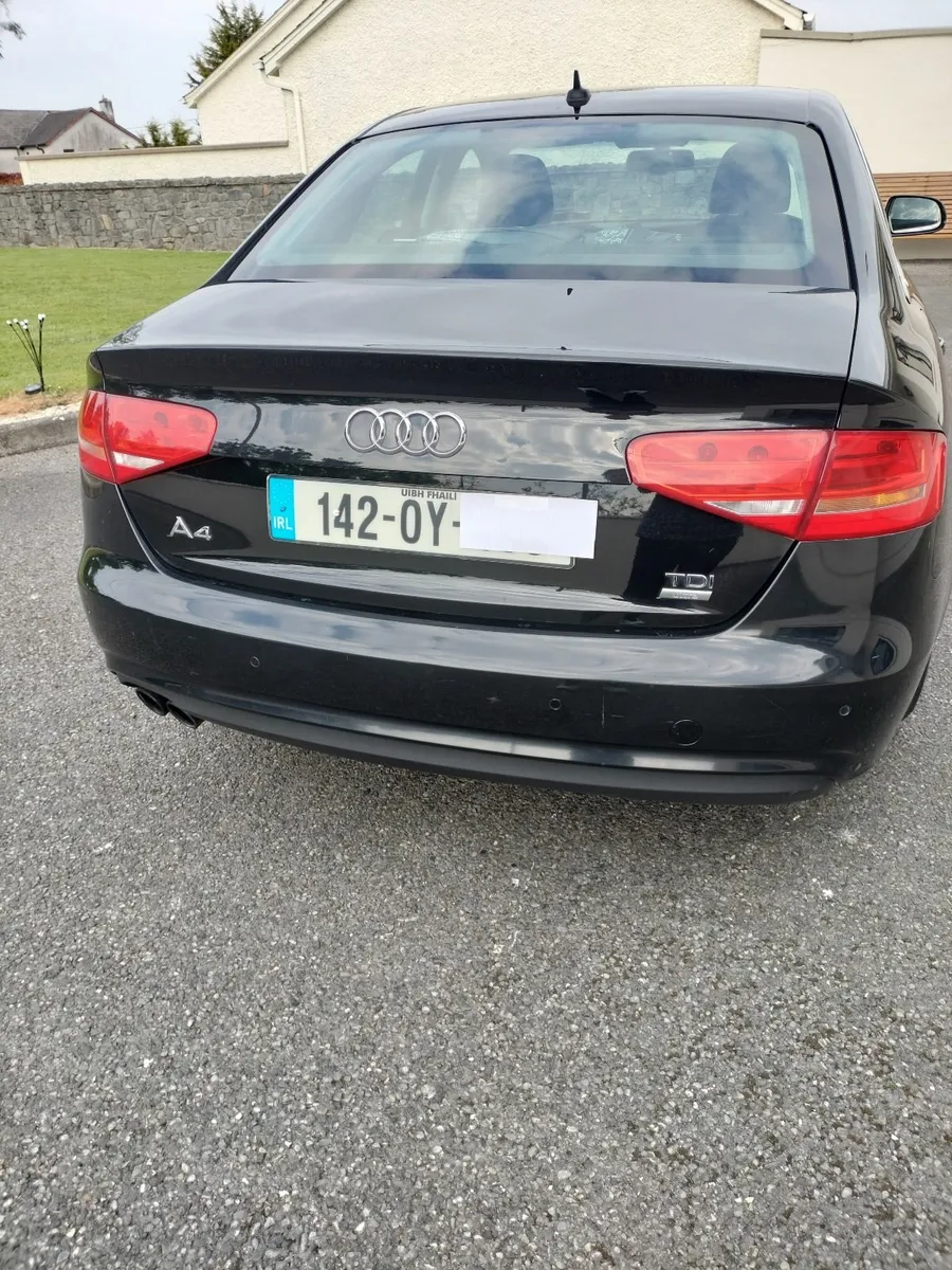 Audi A4 2014 - Image 2