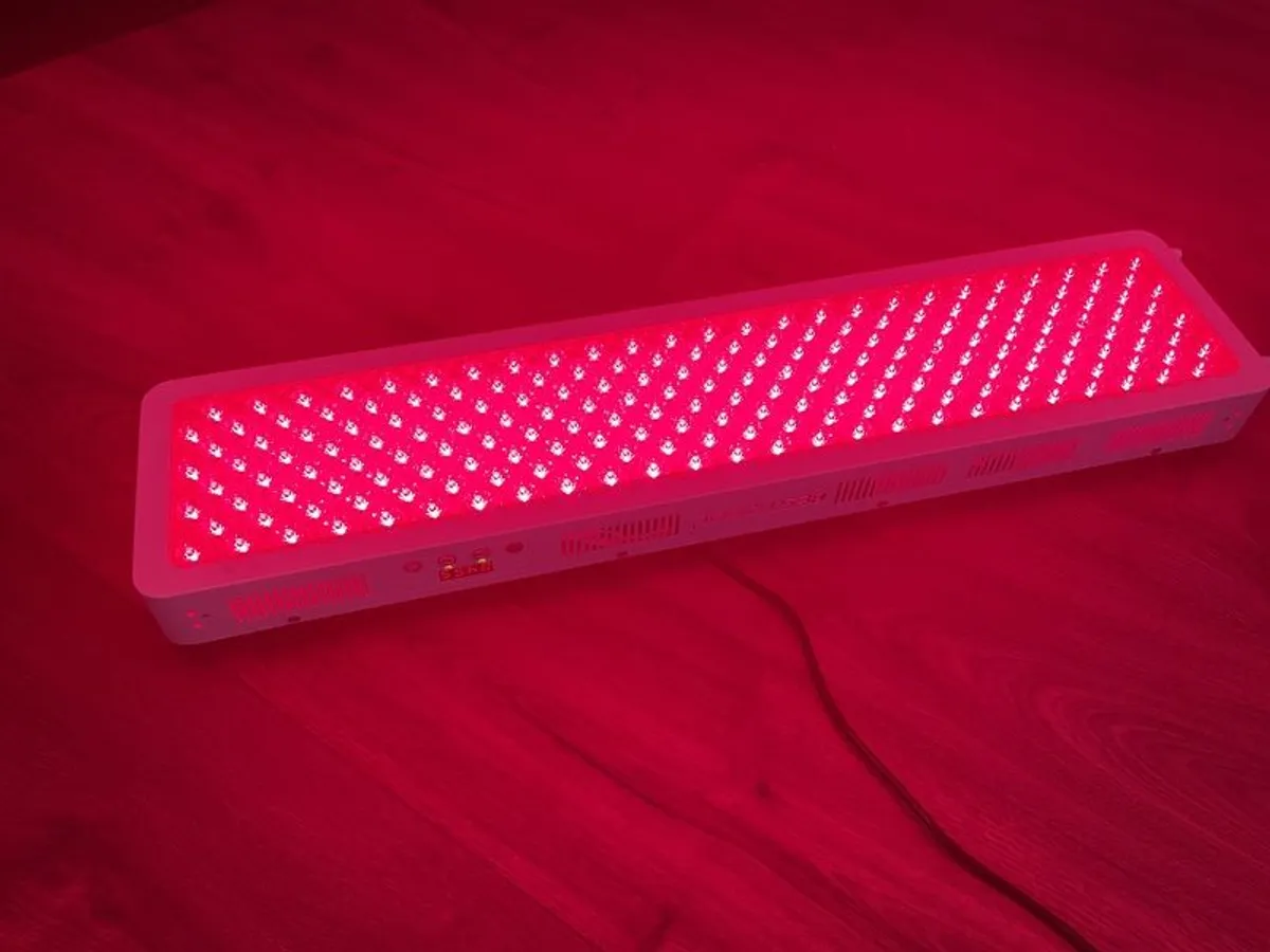 Red light panel - Image 3